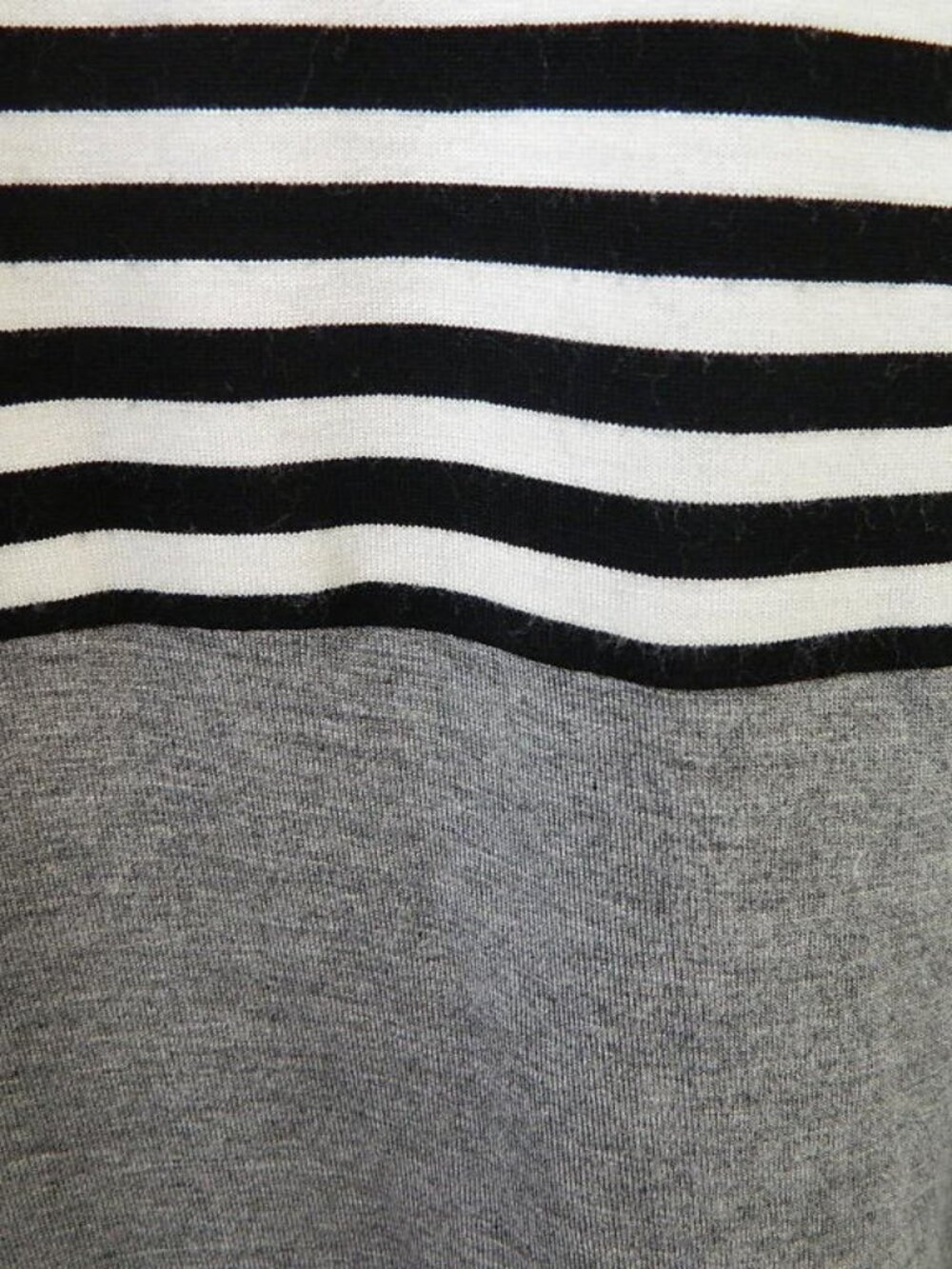 Black/Gray/Pattern Color Block Top - Picture 5 of 6